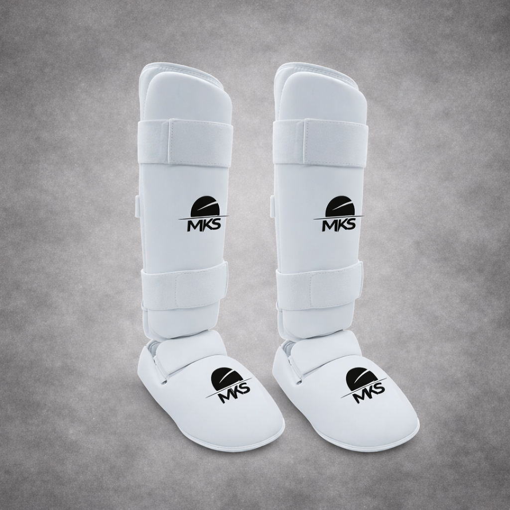 Caneleira Karate com protetor de pé MKS - Branca