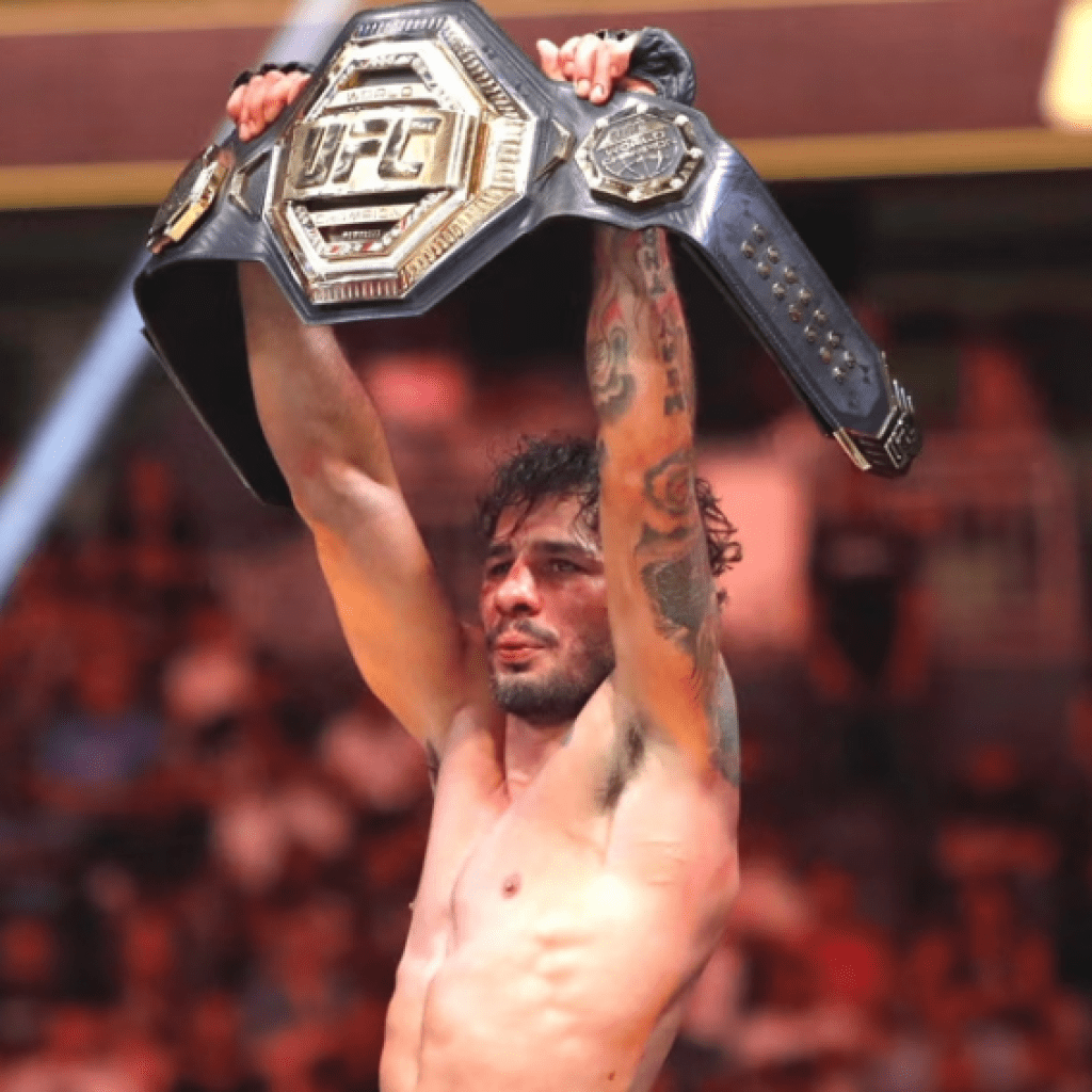 Alexandre Pantoja “aprova” desafiante no UFC 310 e rechaça “monotonia” no peso mosca