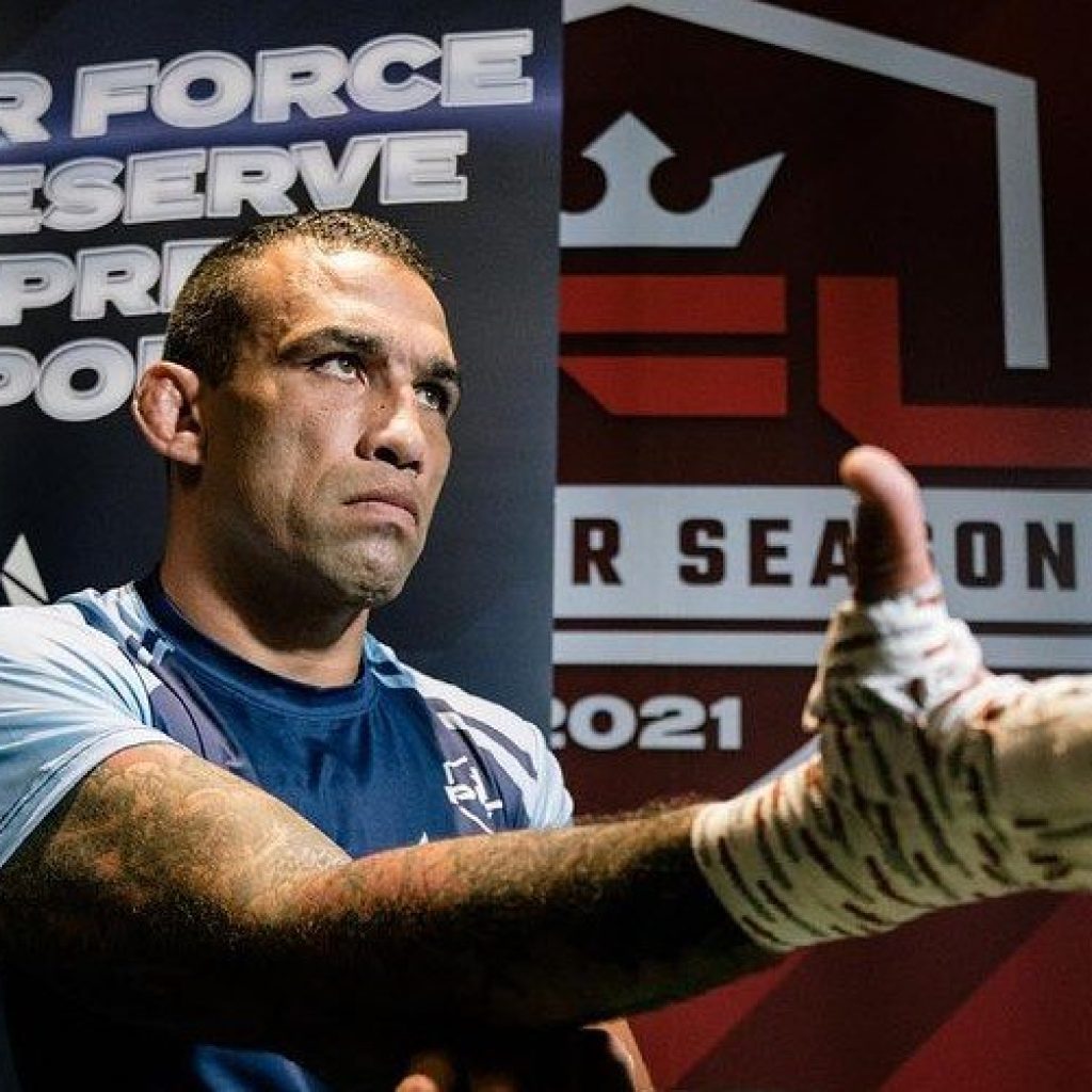 Fabrício Werdum faz raio-x de Jon Jones e se coloca à disposição para ajudar Alex Poatan em possível duelo