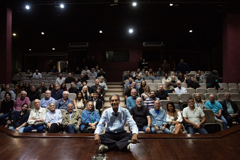 Rorion comemora 100 anos de academia Gracie com palestra e exibição de doc inédito em Universidade no Rio