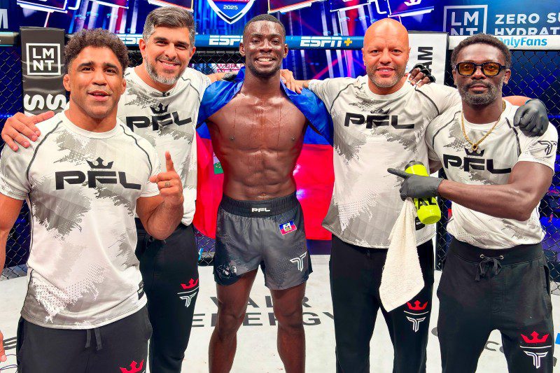 Daniel Mendes comemora vitórias na PFL e consolida nome entre os principais treinadores do MMA