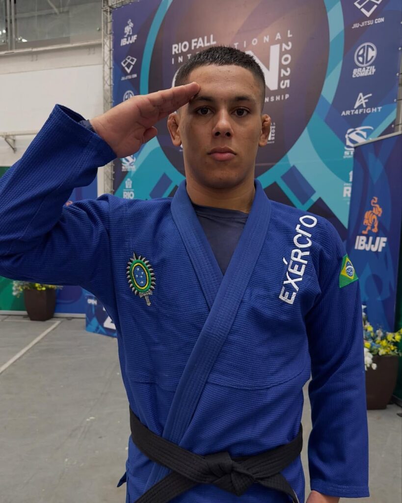Exército Brasileiro realiza 1º workshop de jiu-jitsu com participação de grandes nomes da arte suave