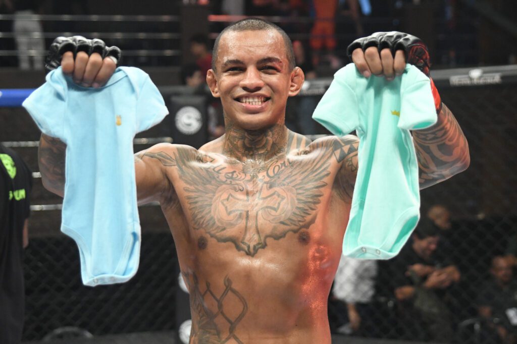 Shooto Brazil 130: Antônio Monteiro finaliza