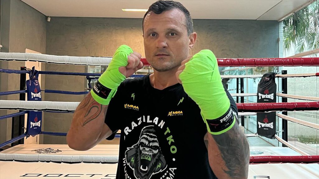 André Dida fala sobre Topuria, desafios da Brazilian TKO e rivalidade com russos