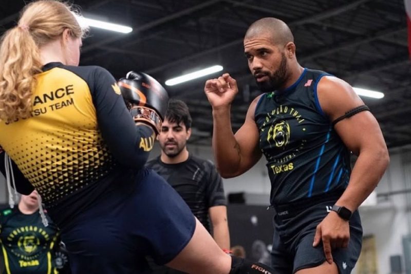 Brasileiro Hemerson “Toco” consolida carreira nos EUA como atleta e professor de artes marciais